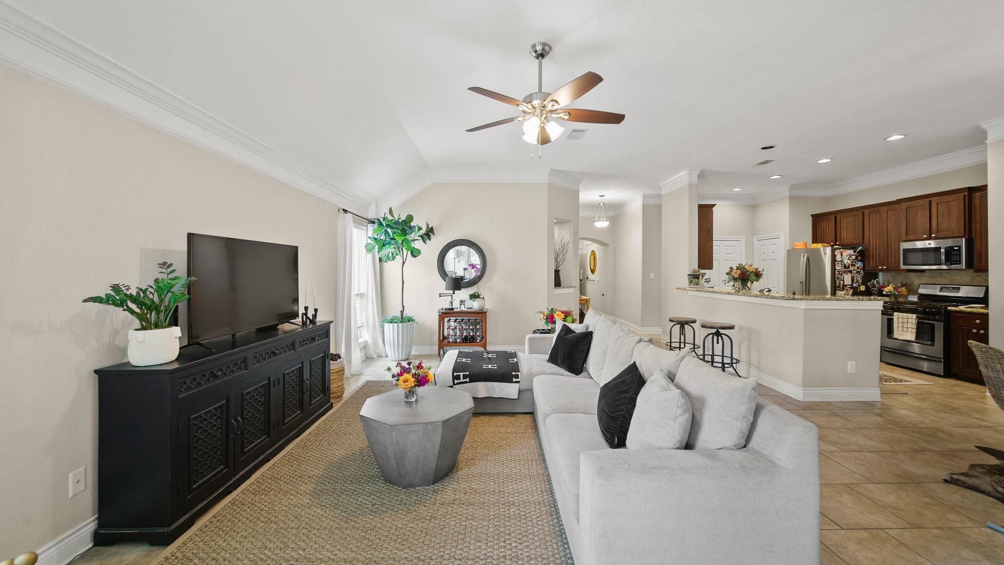 416 W 23rd Street