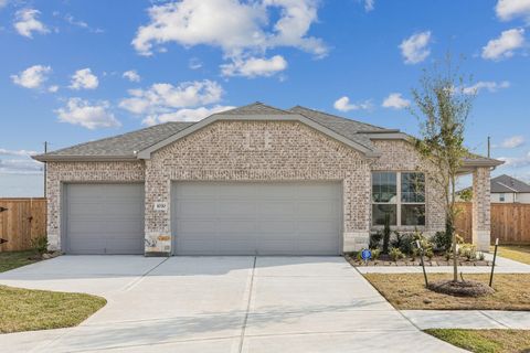 Photo of 1030 S Oakhurst Drive, Dayton, TX 77535 (MLS # 78631258)