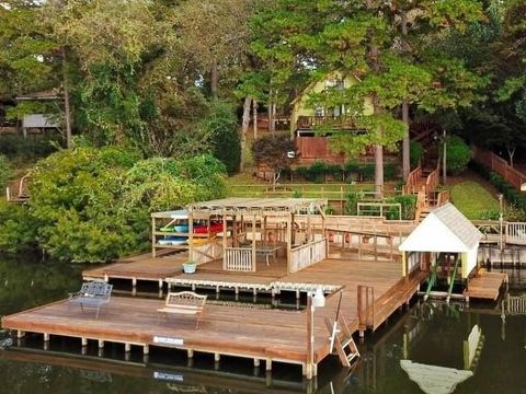 Photo of 430 Dogwood Lane W, Crockett, TX 75835 (MLS # 82748844)