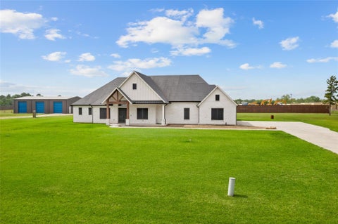 Homes For Sale - 4410 12th Street<br/> Dickinson, TX 77539