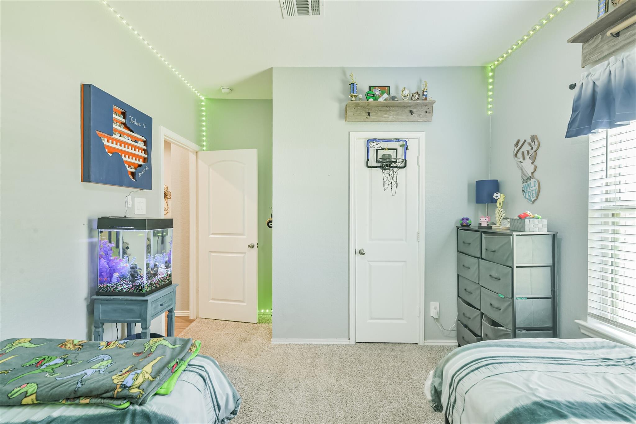 2819 N Colosseum Court