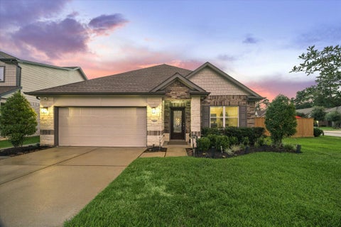 Photo of 997 Golden Willow Lane, Conroe, TX 77304 (MLS # 42662318)