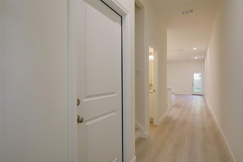 Tiny photo for 957 Ringold Street, Houston, TX 77088 (MLS # 70645492)