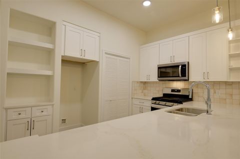 Tiny photo for 957 Ringold Street, Houston, TX 77088 (MLS # 70645492)