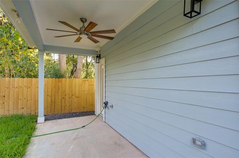 Tiny photo for 957 Ringold Street, Houston, TX 77088 (MLS # 70645492)