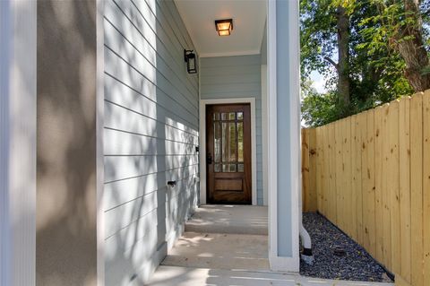 Tiny photo for 957 Ringold Street, Houston, TX 77088 (MLS # 70645492)