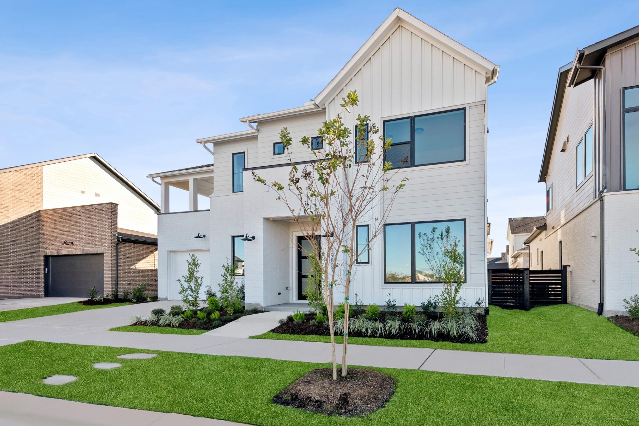 19807 May Lily Meadow Street