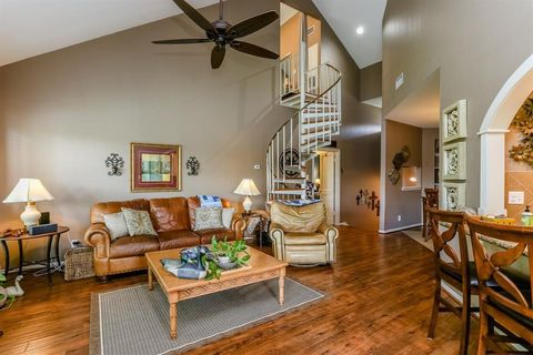 Photo of 4144 Greystone Way #306, Sugar Land, TX 77479 (MLS # 84940060)