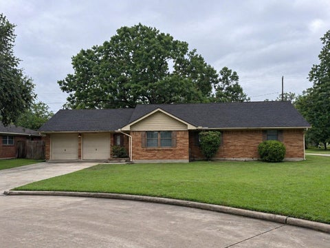 Homes For Sale - 1805 Lavonia Lane<br/> Pasadena, TX 77502