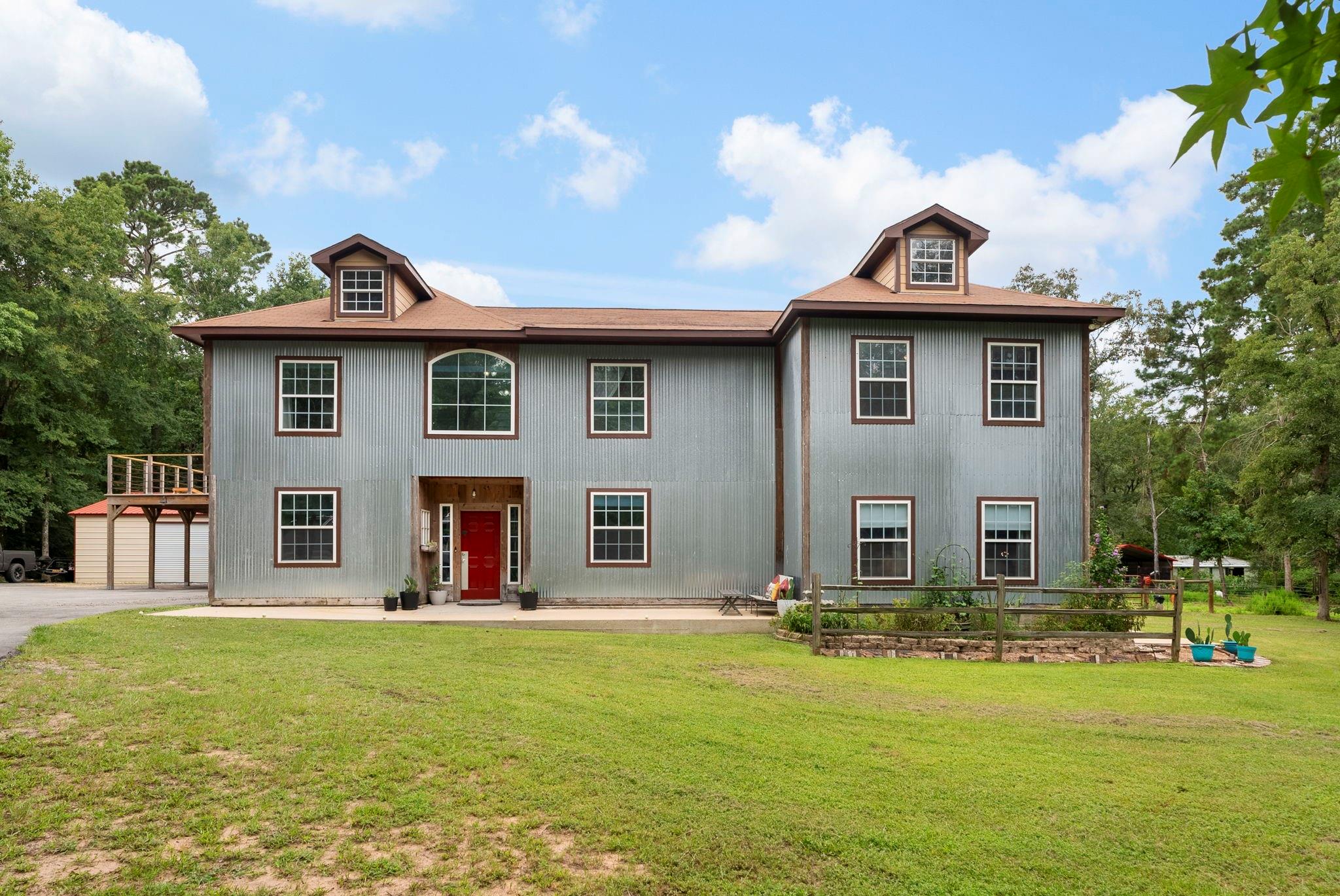 1823 Will Scarlett Street