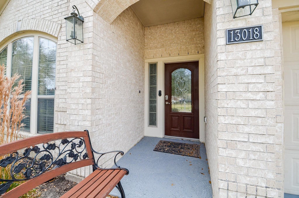 Photo of 13018 Barn Course Drive, Richmond, TX 77407 (MLS # 50055109)