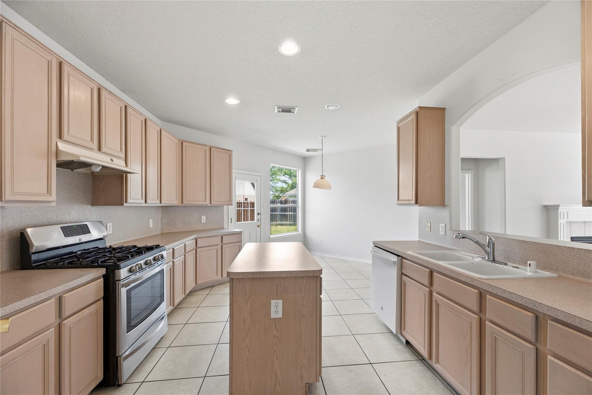 2206 Cambridge Dale Court