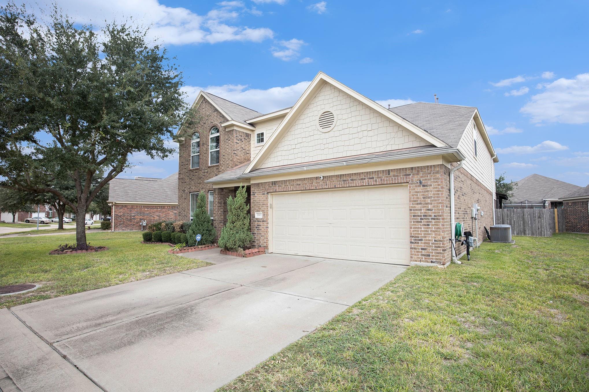 13902 Juniper Bend Lane