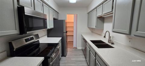 Photo of 9700 Leawood Boulevard #406, Houston, TX 77099 (MLS # 81092275)