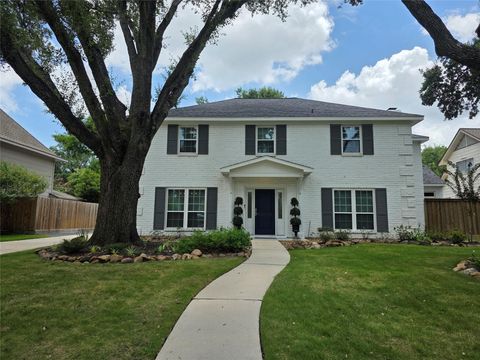 Photo of 3006 Kenross Street, Houston, TX 77043 (MLS # 34793976)