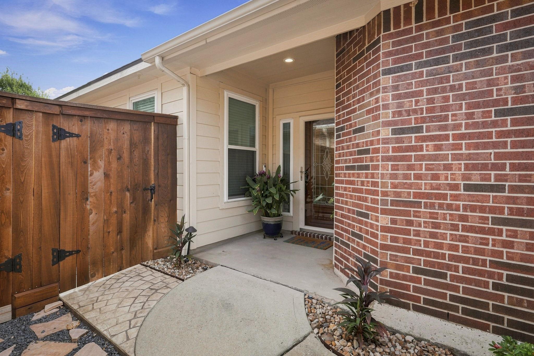 9426 Raven Lake Court