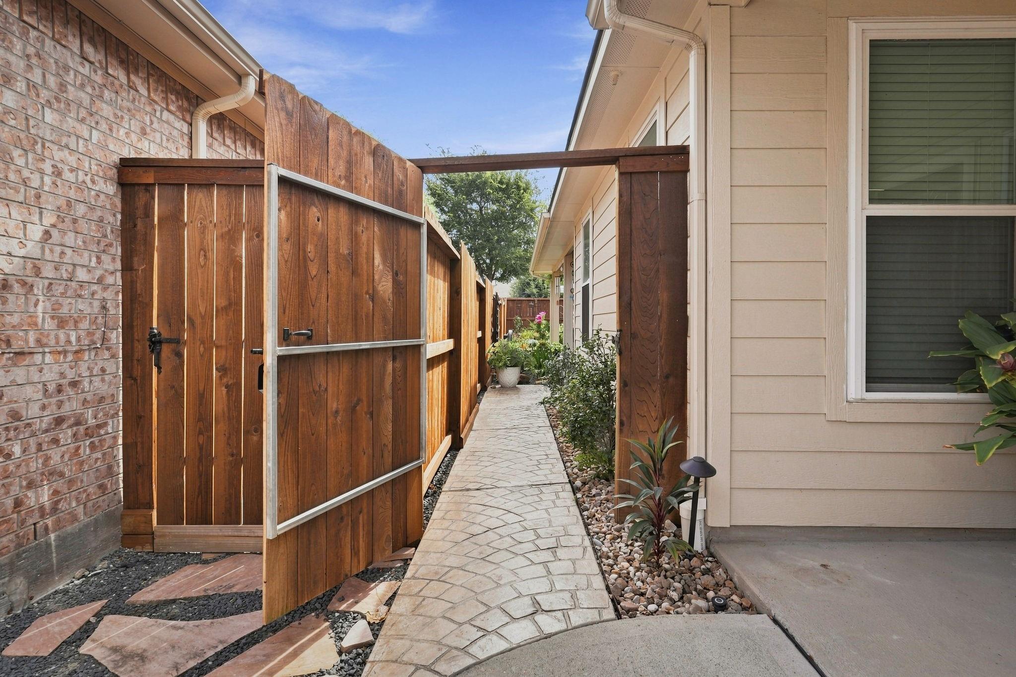 9426 Raven Lake Court