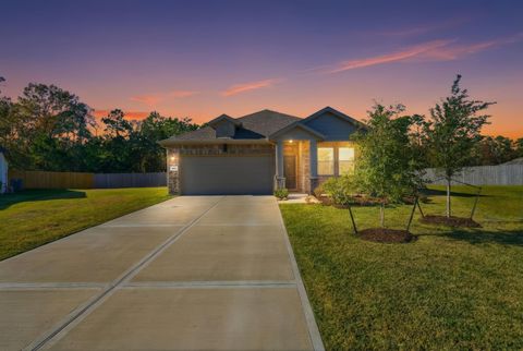 Photo of 302 Alder Loop, Anahuac, TX 77514 (MLS # 14908991)