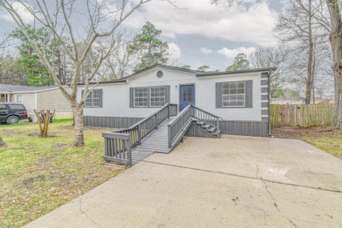 Homes For Sale - 33147 Mckinley Circle<br/> Magnolia, TX 77354