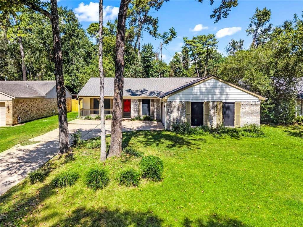 Photo of 3315 Beaver Glen Drive, Houston, TX 77339 (MLS # 80684366)