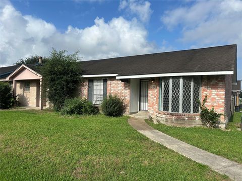 Photo of 6851 Chasewood Drive, Houston, TX 77489 (MLS # 58752429)