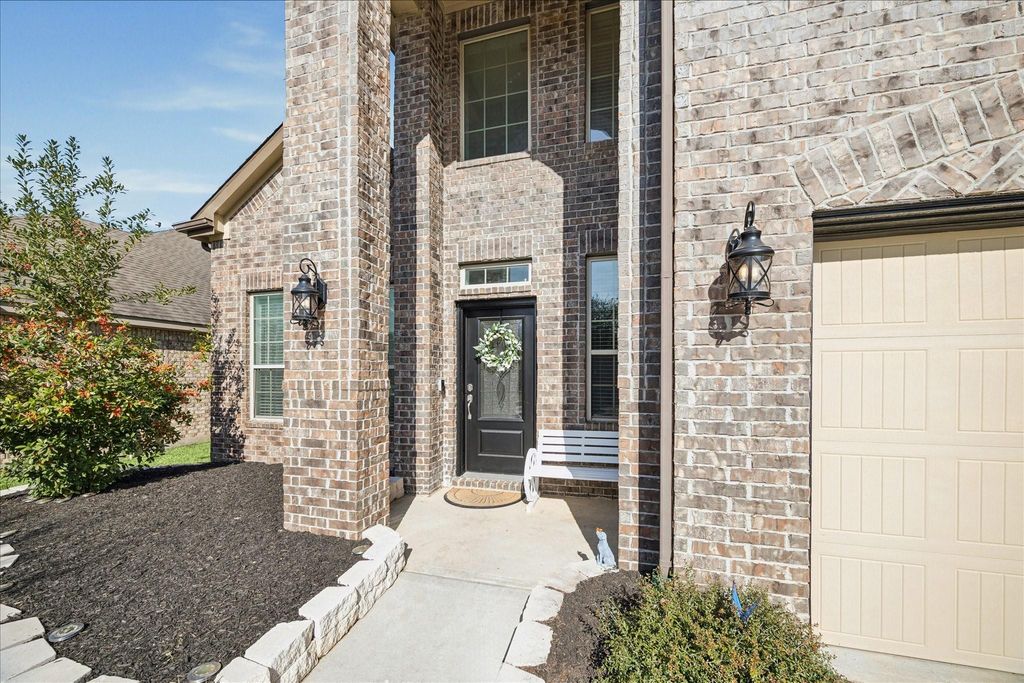 Photo of 2933 Fox Ledge Court, Conroe, TX 77301 (MLS # 26816569)