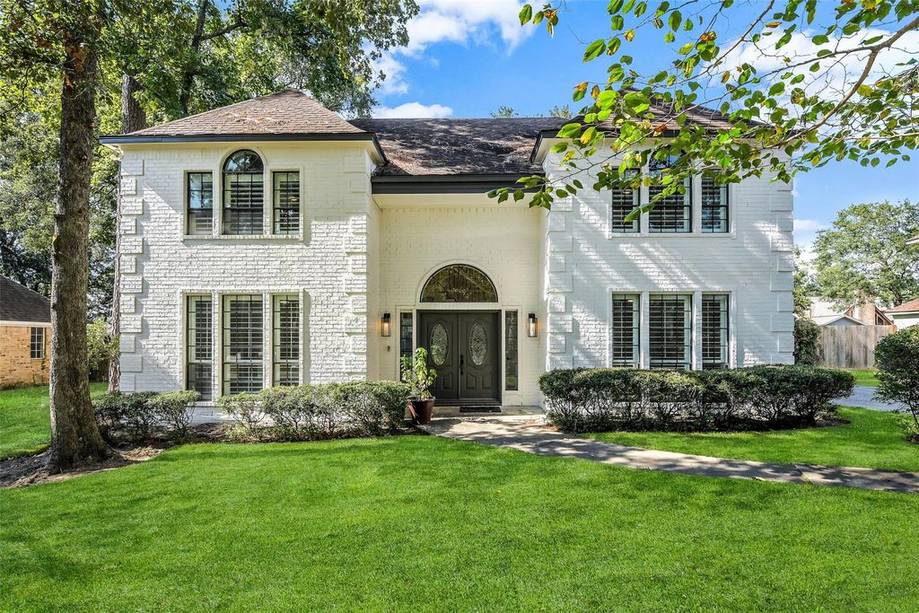 Photo of 311 Heather Lane, Conroe, TX 77385 (MLS # 54358852)