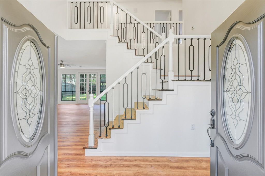 Photo of 311 Heather Lane, Conroe, TX 77385 (MLS # 54358852)
