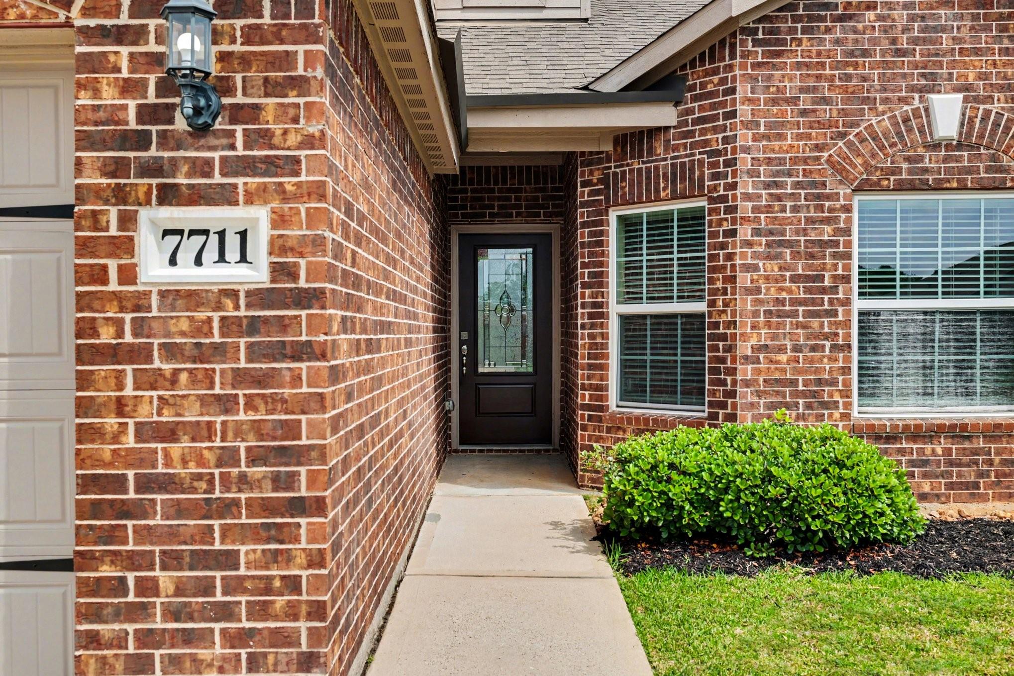 7711 Boulder Sunstone Lane