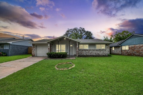 Photo of 4330 Brookston Street, Houston, TX 77045 (MLS # 41299745)