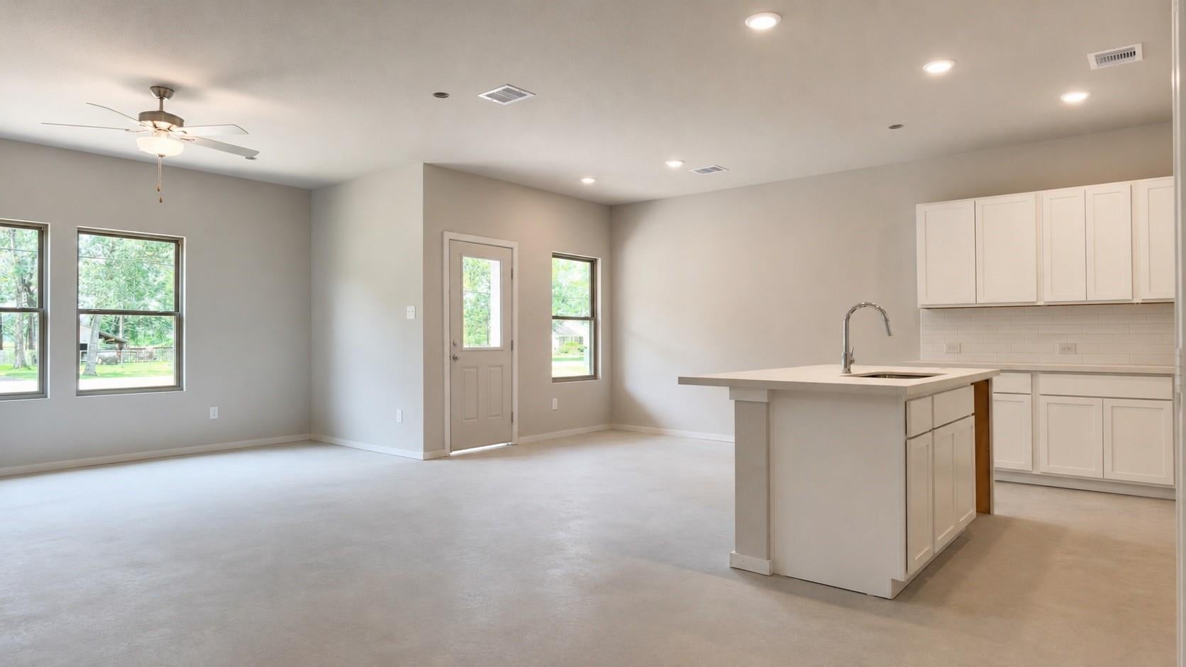 1819 Southfork Ranch Trail