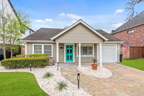 Photo of 1011 W 41st Street, Houston, TX 77018 (MLS # 46440320)