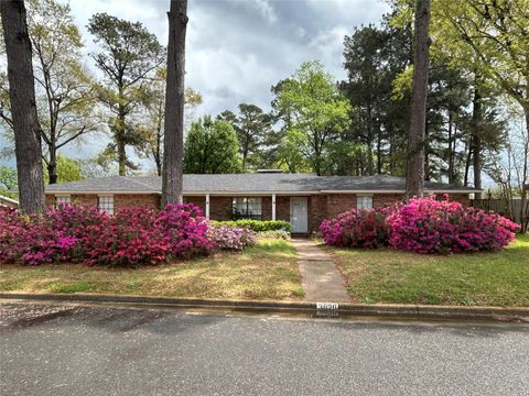 Photo of 3820 Sir Gawain Drive Drive, Nacogdoches, TX 75965 (MLS # 80119657) Photo of 3820 Sir Gawain Drive Drive, Nacogdoches, TX 75965 (MLS # 80119657)