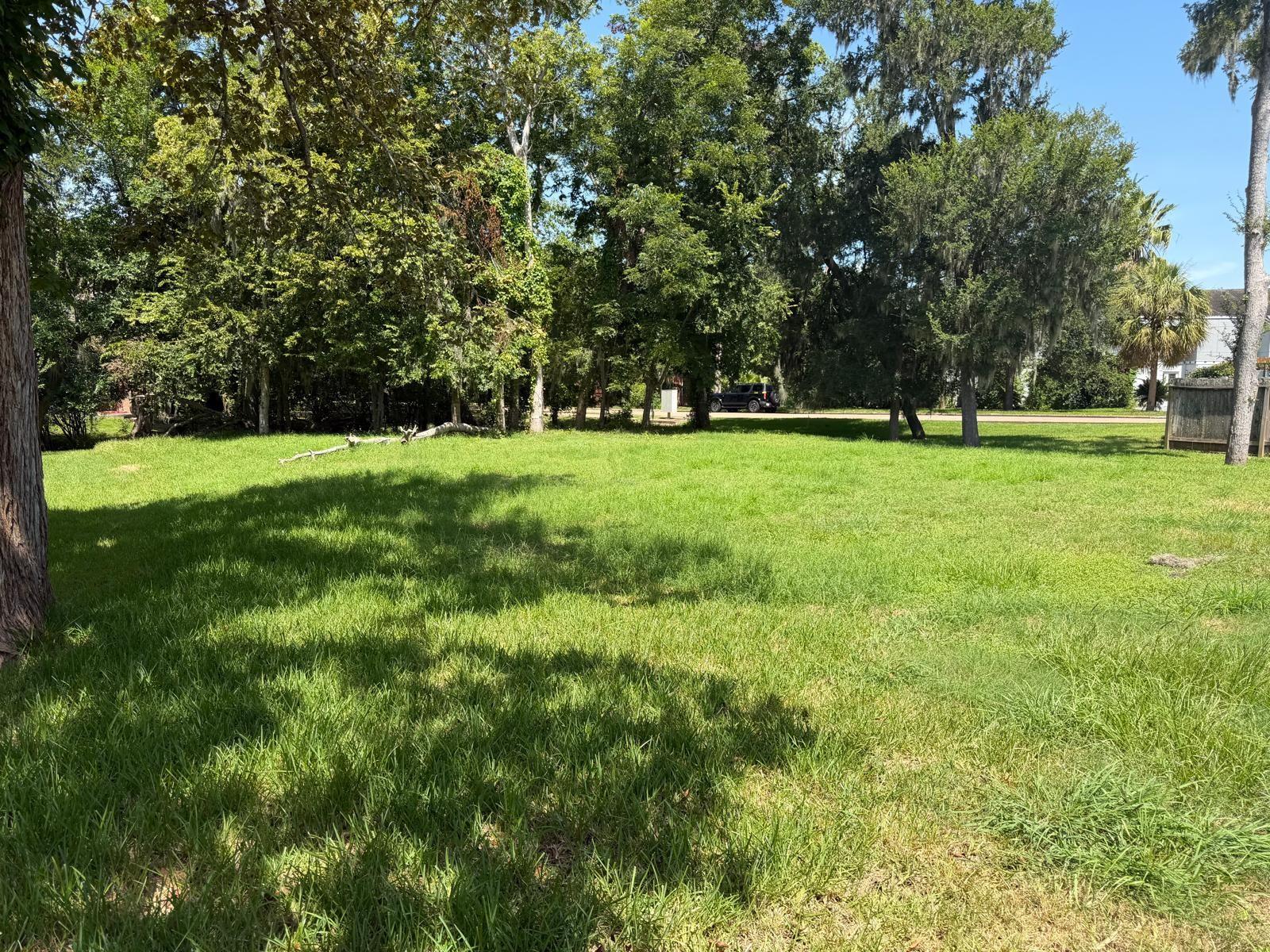 4211 Woodlake Lane