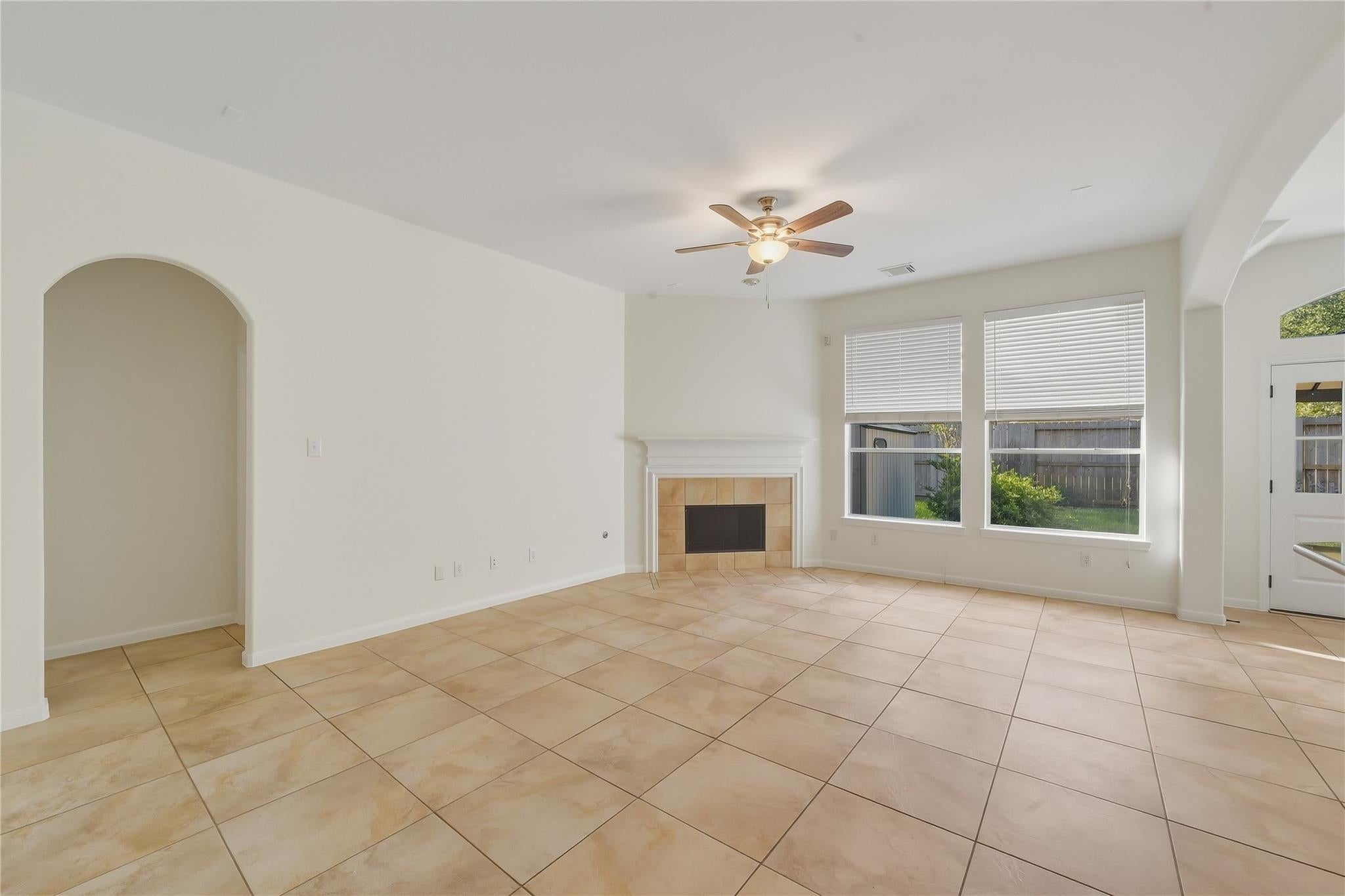 4702 Tremont Glen Lane