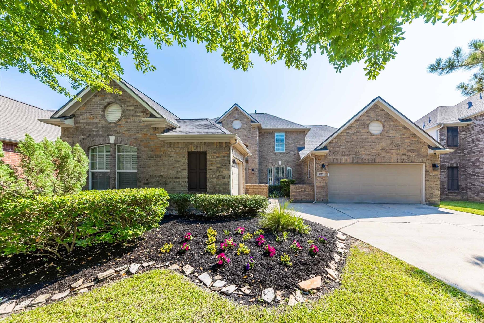 4619 Middlewood Manor Lane