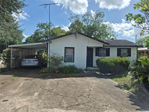 Photo of 169 2nd Street, Van Vleck, TX 77482 (MLS # 98282693)