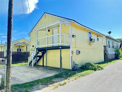 Photo of 5306 Avenue O 1/2 #Rear, Galveston, TX 77551 (MLS # 49302880)