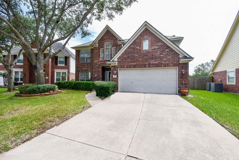 Photo of 15611 Oakworth Court, Sugar Land, TX 77498 (MLS # 55326800)