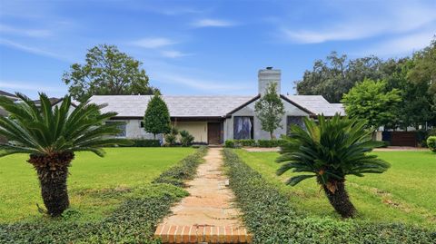 5545 Candlewood Drive Houston TX 77056