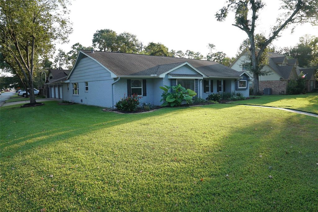 Photo of 1014 Doral Lane, Houston, TX 77073 (MLS # 62082744)