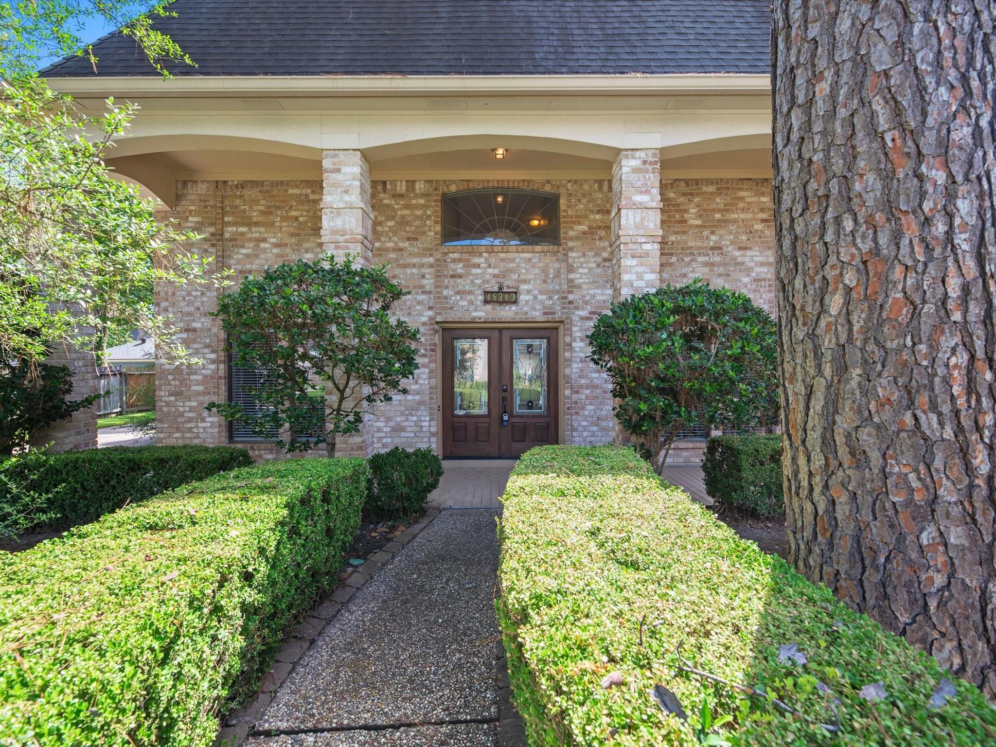 18310 Lake Oaks Drive