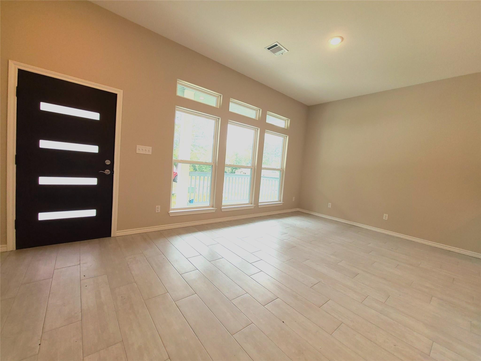 7 N Forest Drive
