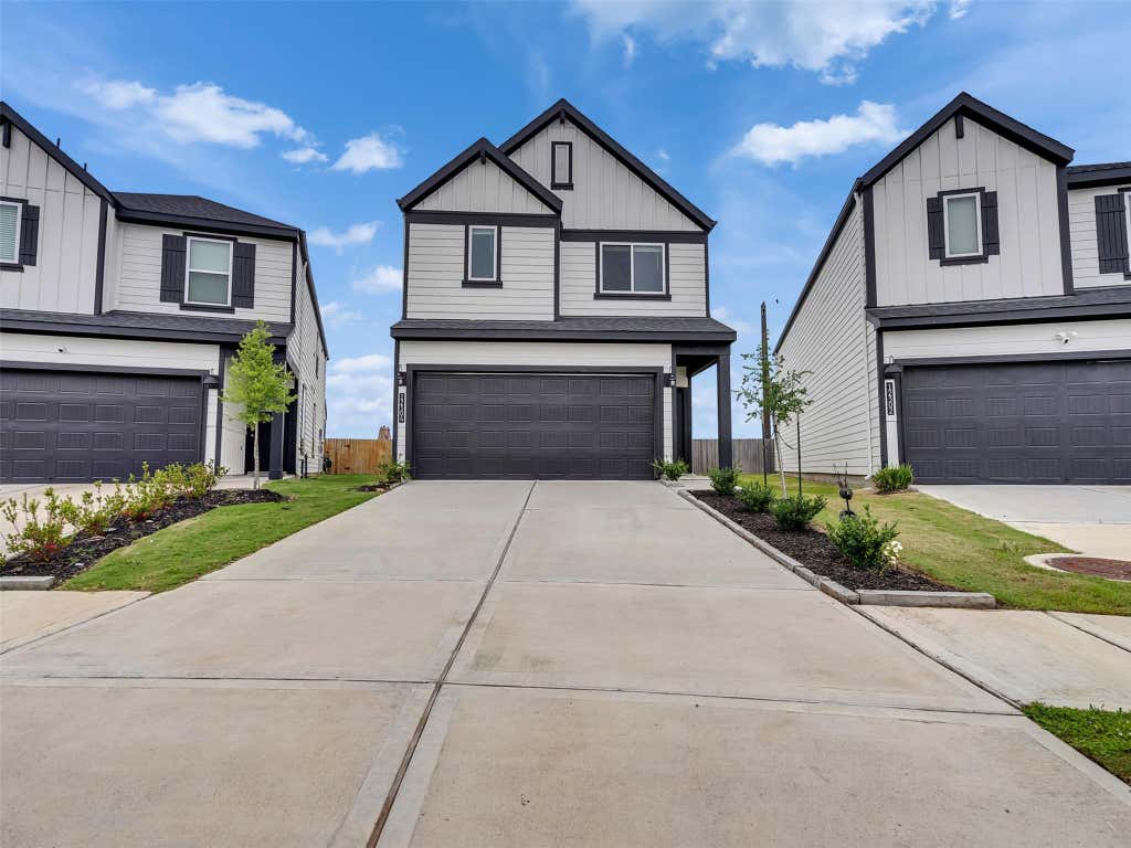 Photo of 12304 Churchill Downs Drive, Houston, TX 77047 (MLS # 11635281)