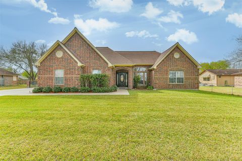 Photo of 1925 42nd Avenue N, Texas City, TX 77590 (MLS # 87795500)