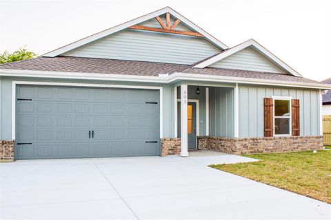Photo of 303 Canal Street, Port Neches, TX 77651 (MLS # 98574983)