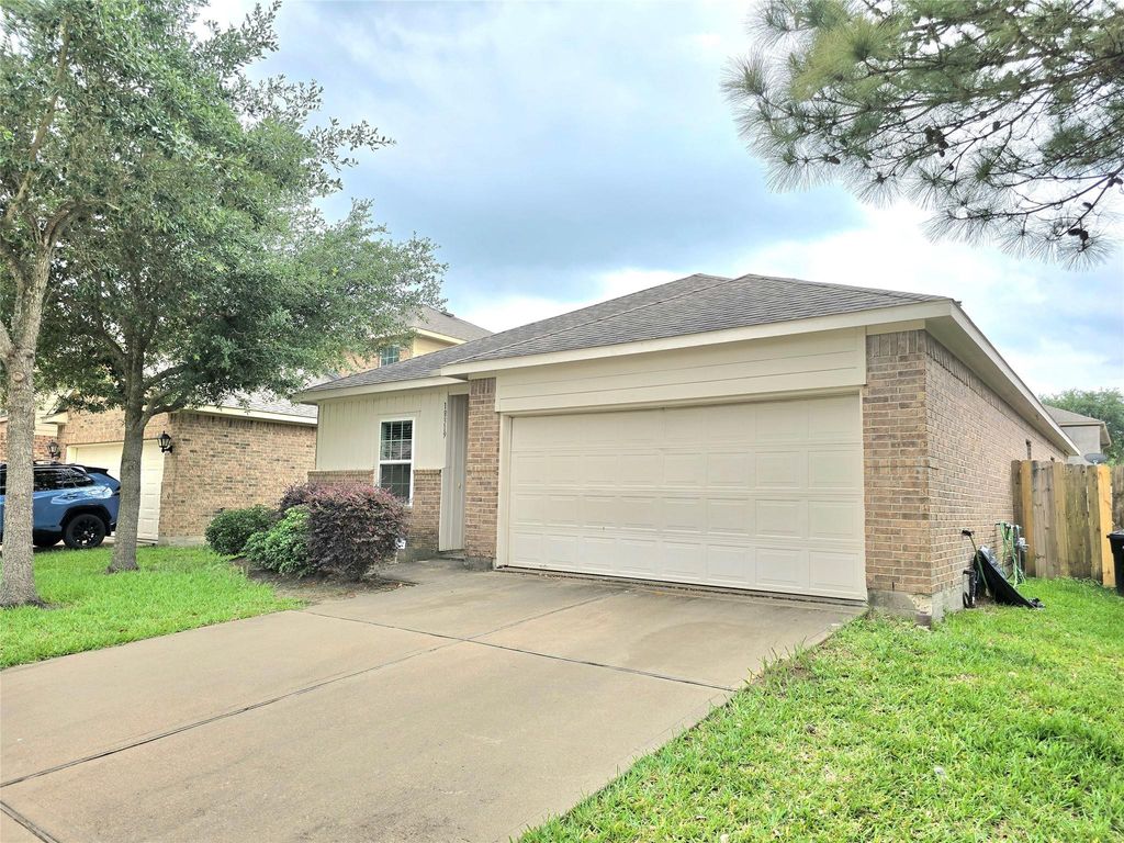 Photo of 18319 Tuscana Shores Drive, Cypress, TX 77433 (MLS # 33783507)