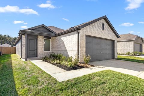 Photo of 31433 Moore Road, Magnolia, TX 77354 (MLS # 68939818) Photo of 31433 Moore Road, Magnolia, TX 77354 (MLS # 68939818)