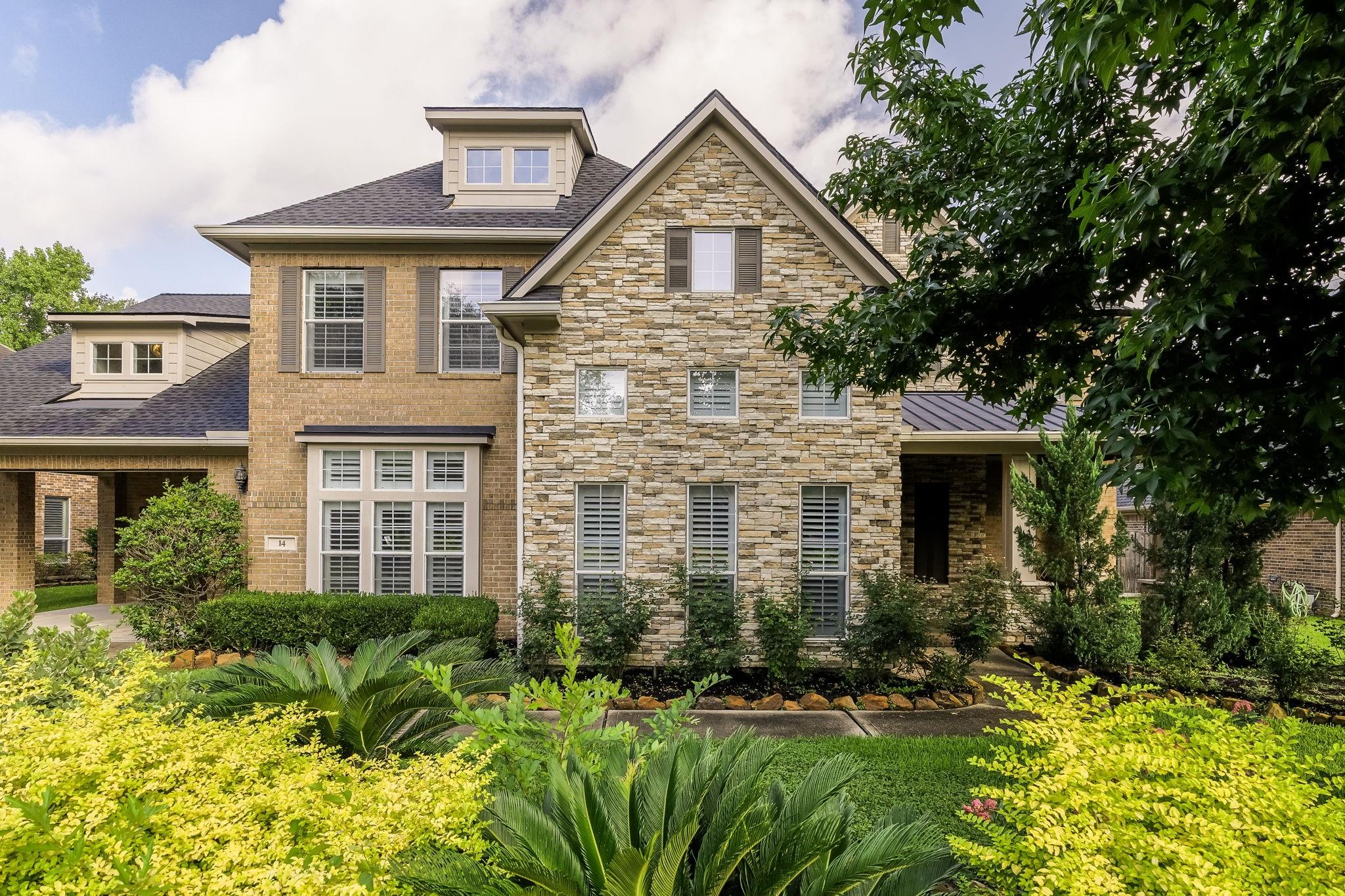 14 Wooded Path Place