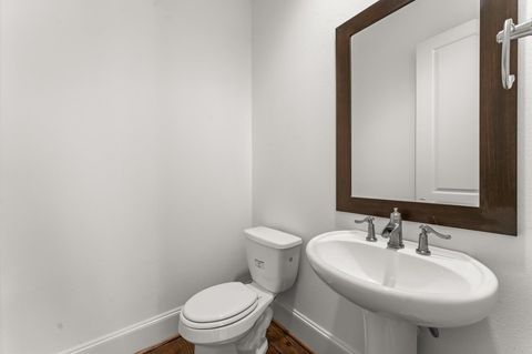 Tiny photo for 2202 Lakeshore Edge Drive, Houston, TX 77080 (MLS # 30211535)